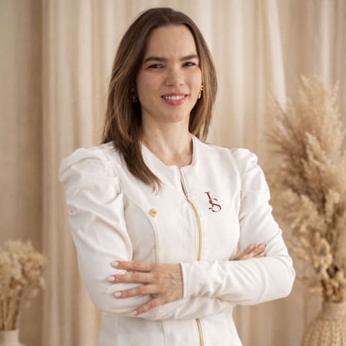 Dra. Juliane Sousa - Harmonização Facial